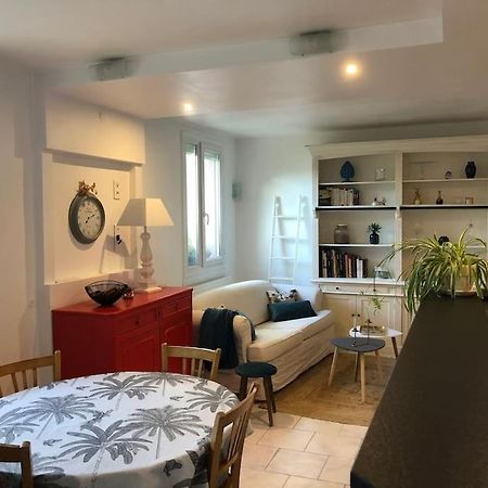 Appartement En Duplex Avec Parking Et Jardinet Bourges Extérieur photo