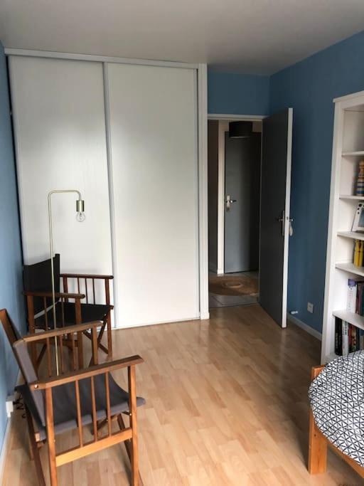 Appartement En Duplex Avec Parking Et Jardinet Bourges Extérieur photo
