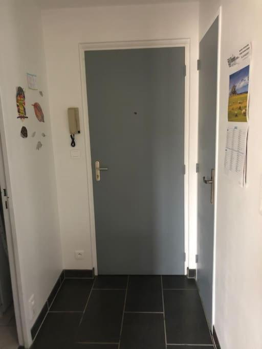 Appartement En Duplex Avec Parking Et Jardinet Bourges Extérieur photo